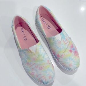 TOMS Alpargata Pastel Tie Dye Canvas Slip Ons Size 10 NEW